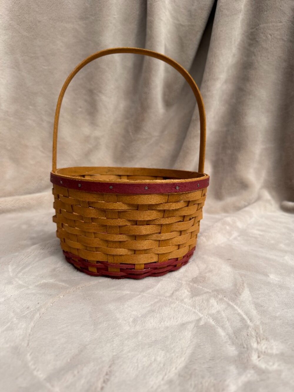 Vintage 2005 Longaberger Handwoven 7" Basket with Red Cranberry Trim & Fixed Han